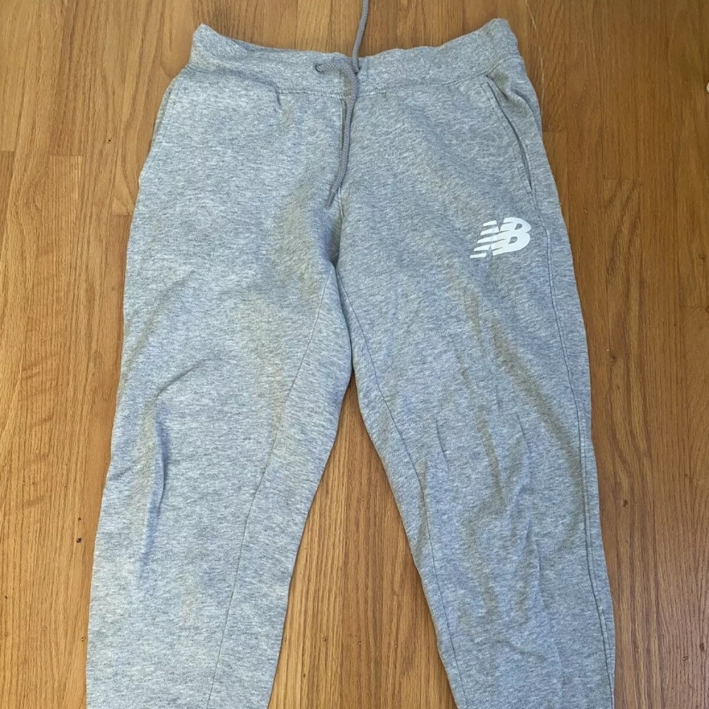 New Balance gray joggers sweatpants